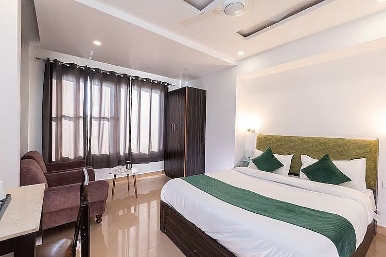 Premium Room with Valley View