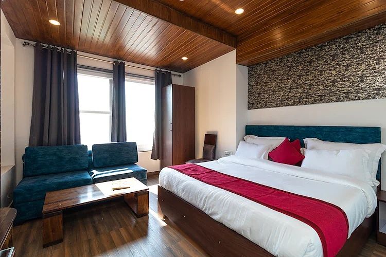 Premium Room with Valley View