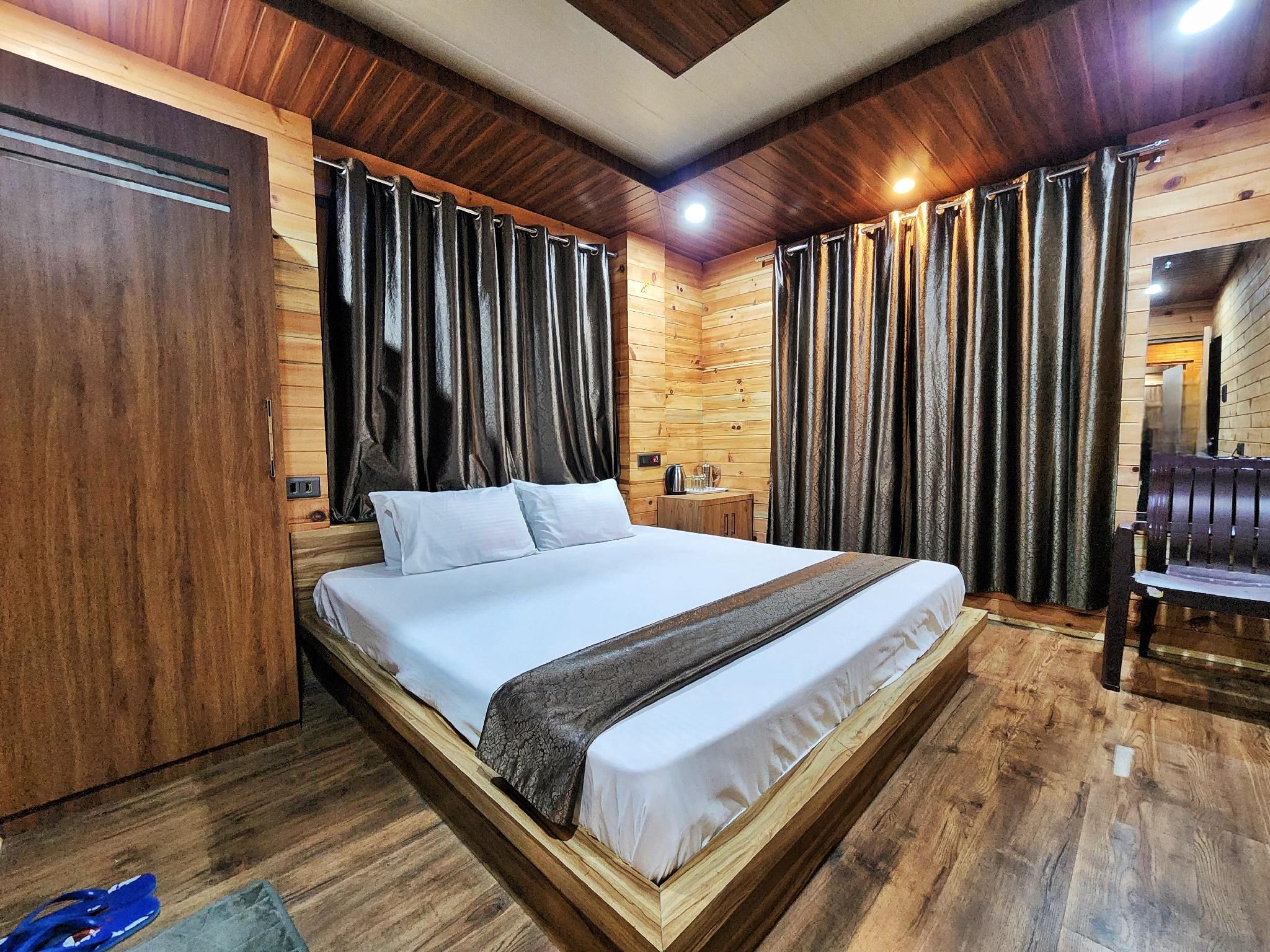 The White Season Residency King Room 2