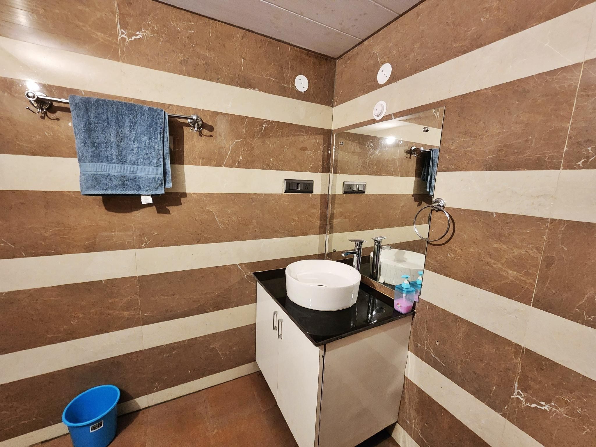 The White Season Residency King Room 3