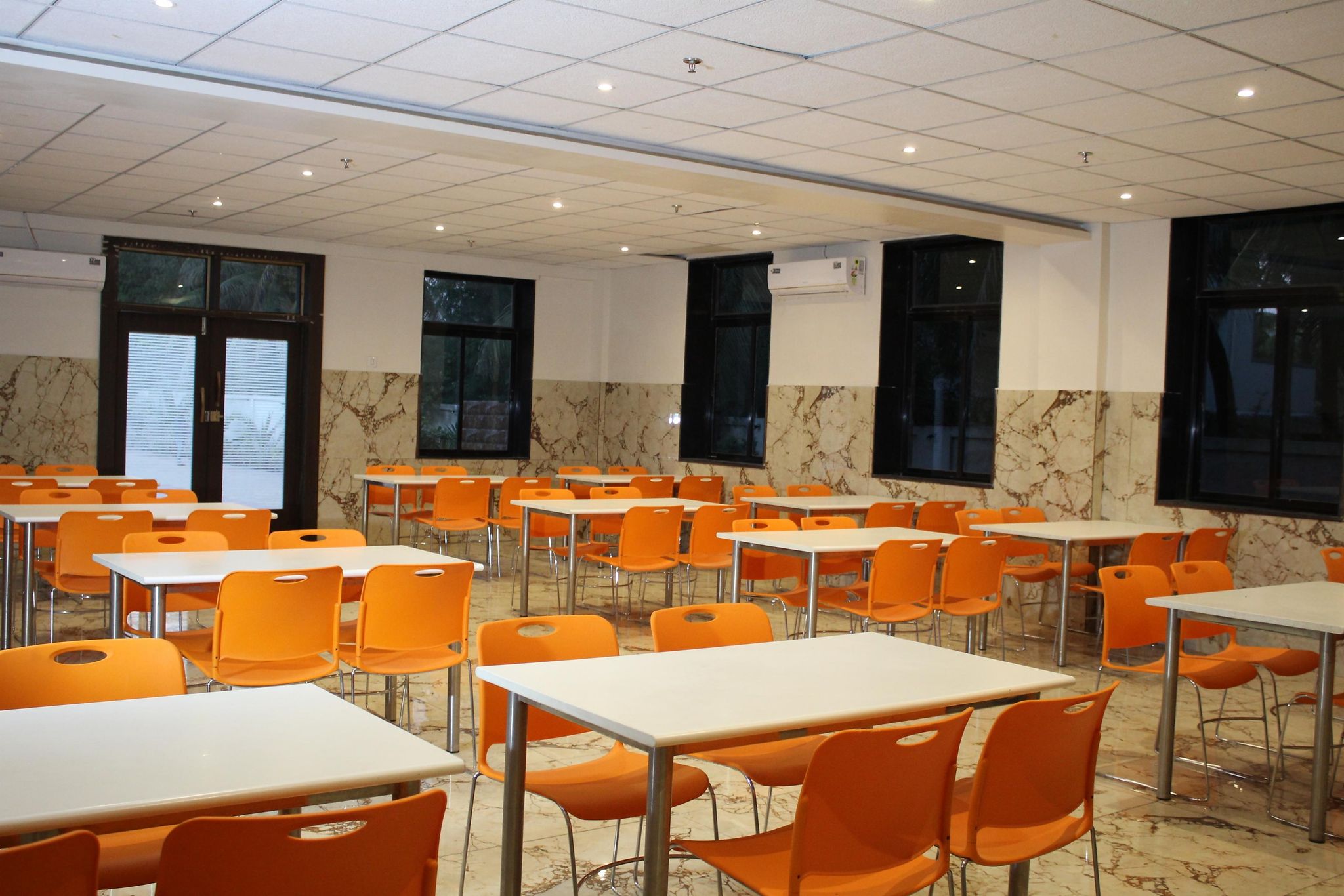 Food & Dining