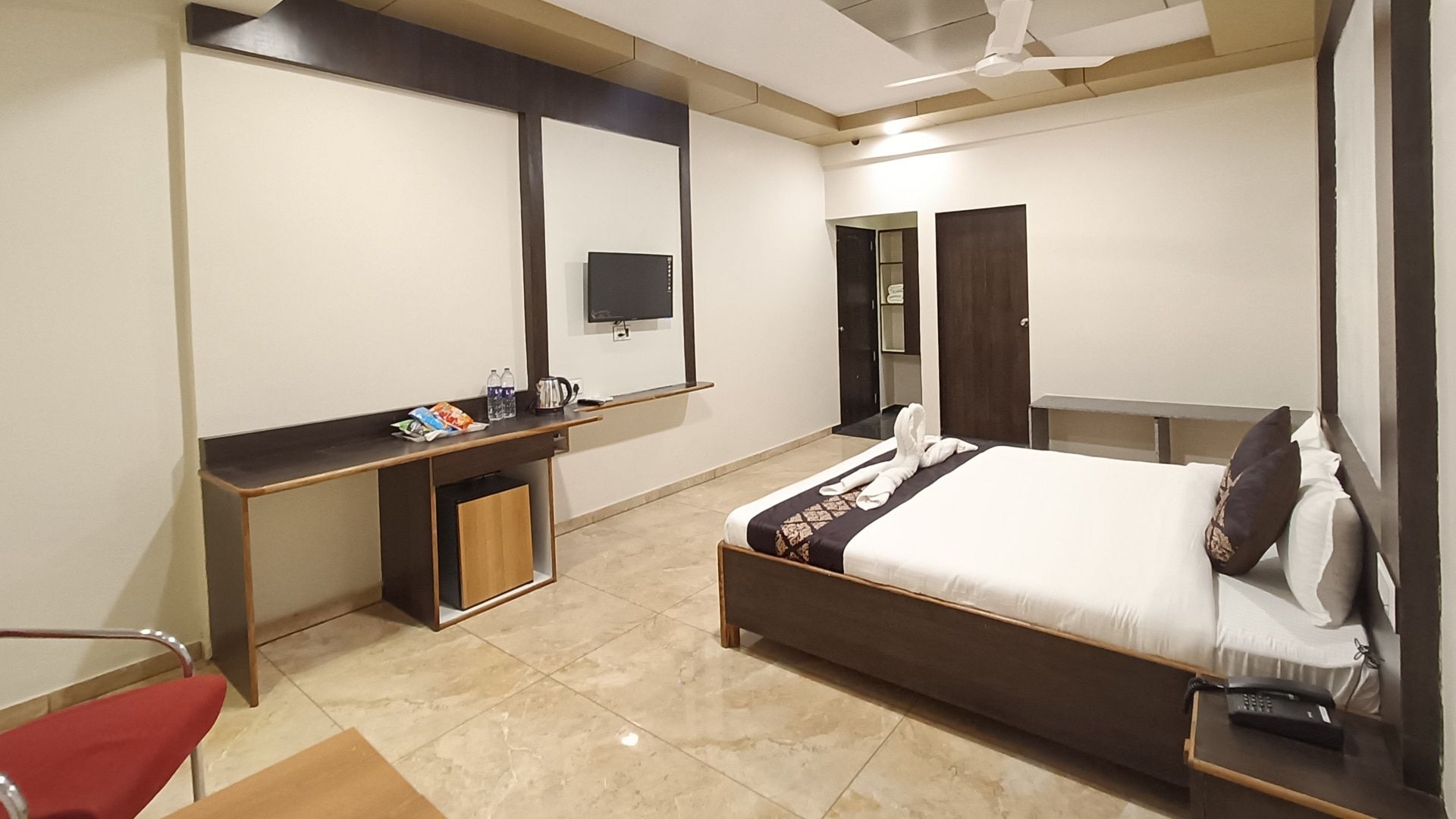 Hotel Dev Inn Somnath  Deluxe Room 7