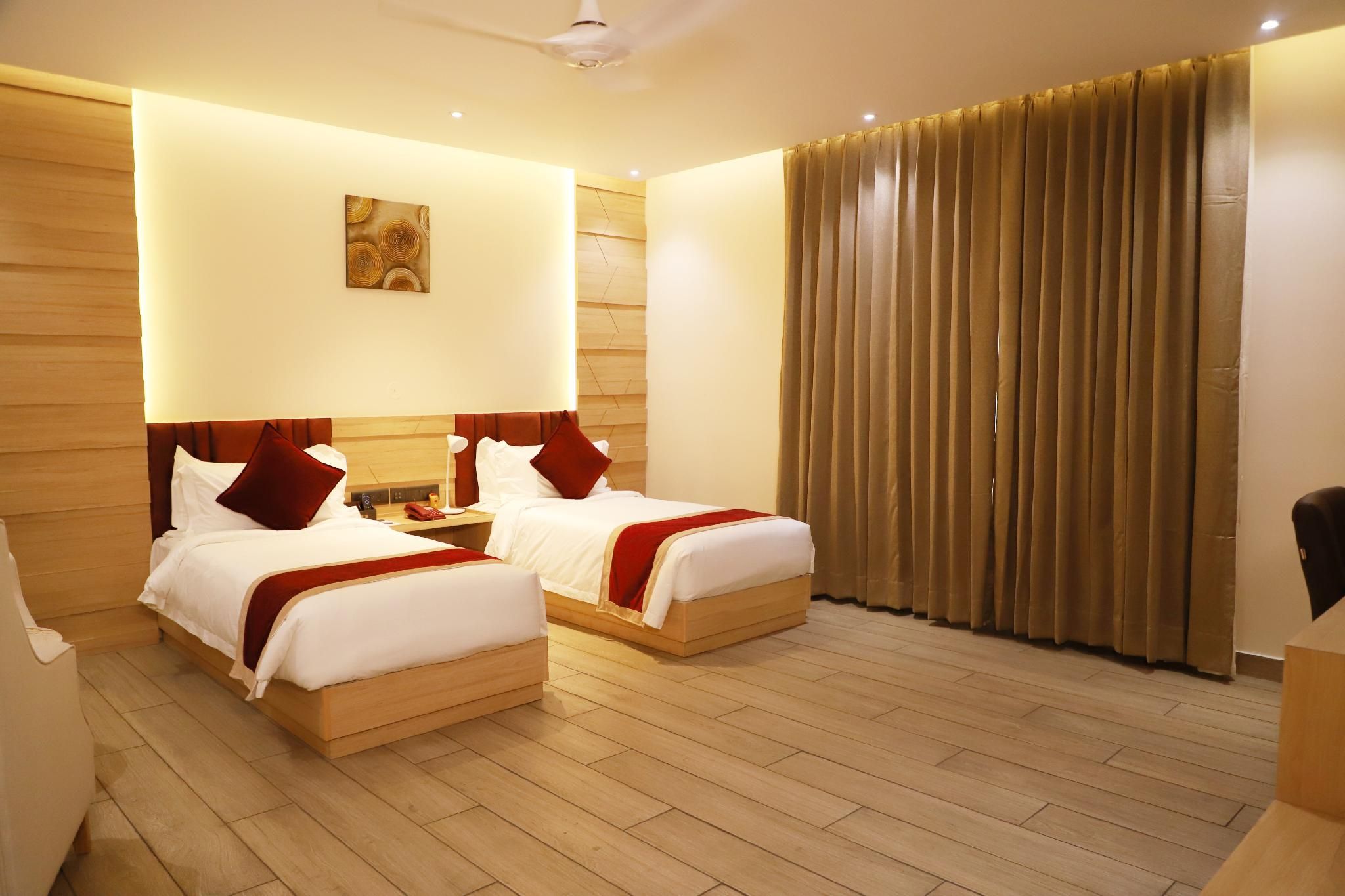 Shaurya Inn - Premium Boutique Hotel Superior Room