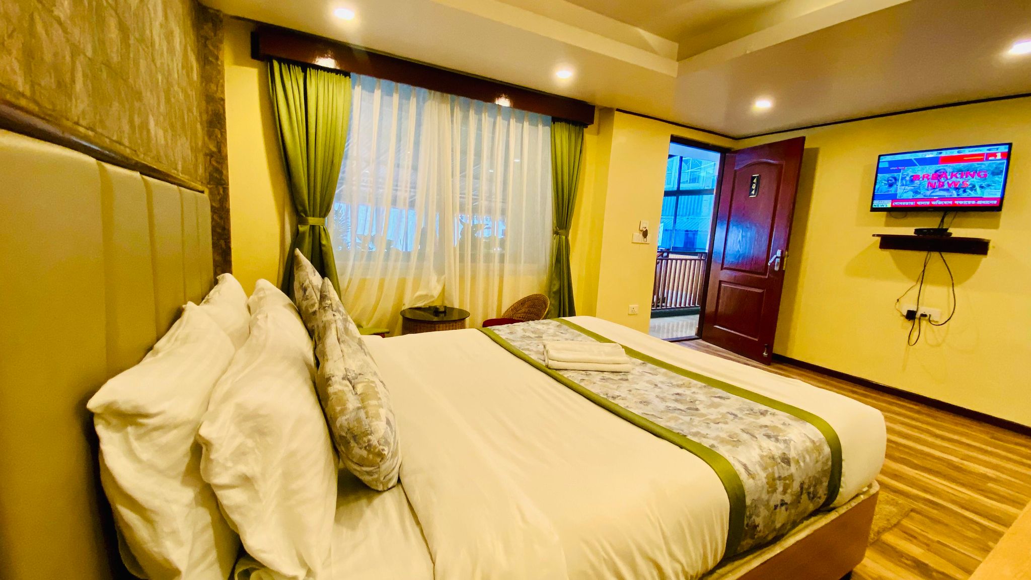 Tripoo Potala Palace Super Deluxe Room. 21