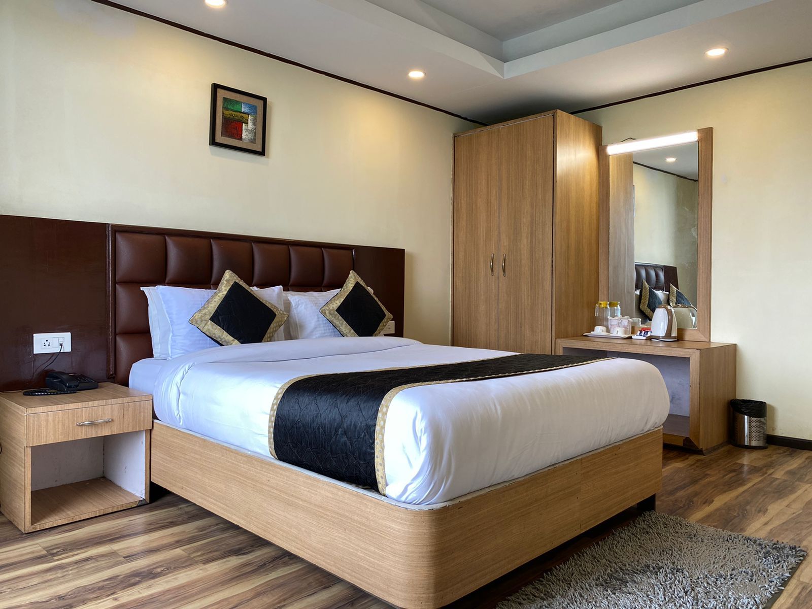 Tripoo Potala Palace Super Deluxe Room. 20