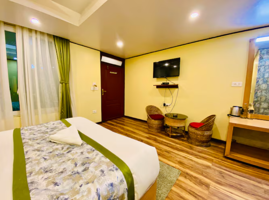 Tripoo Potala Palace Deluxe room 2