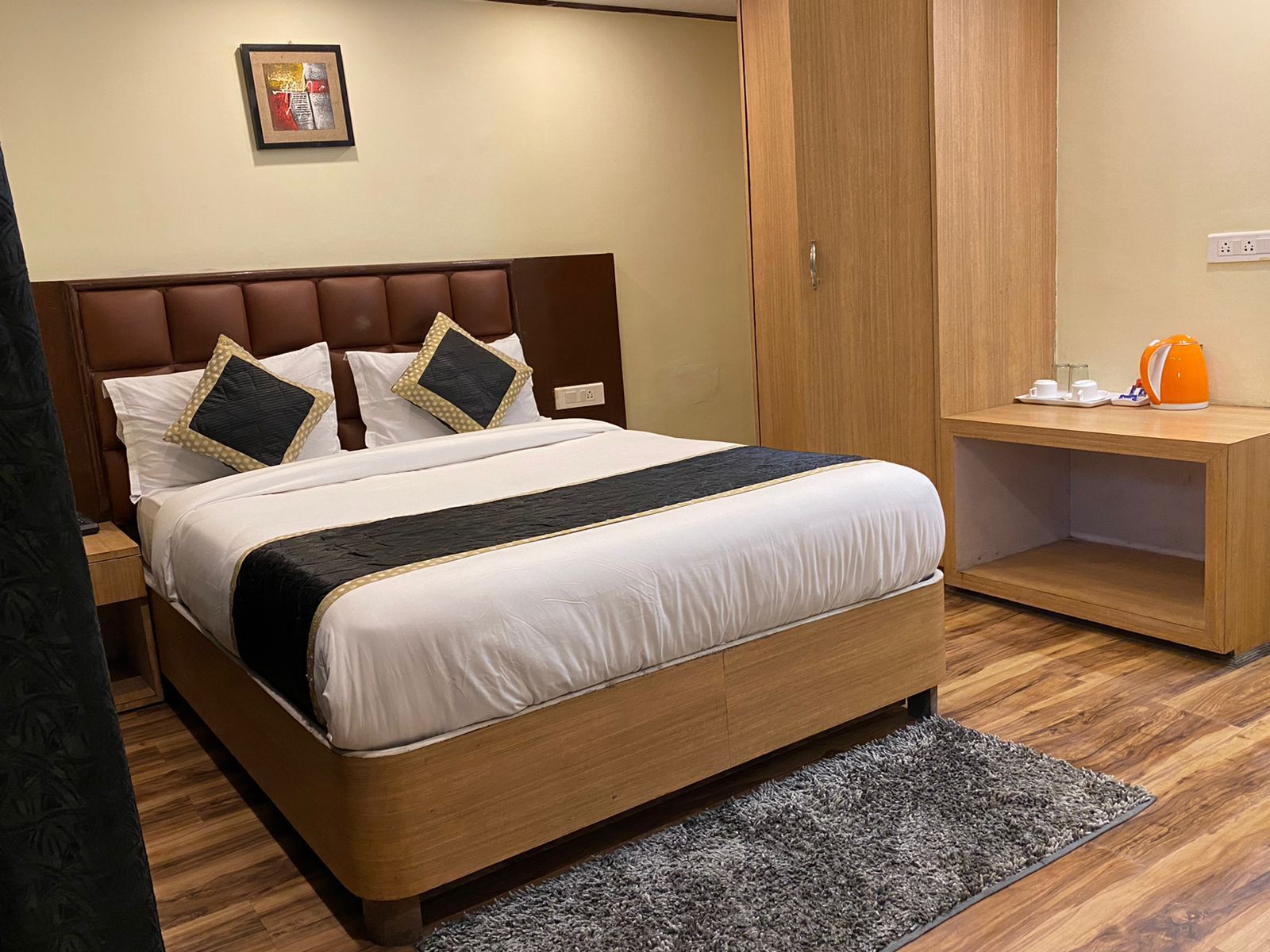 Tripoo Potala Palace Super Deluxe Room. 9