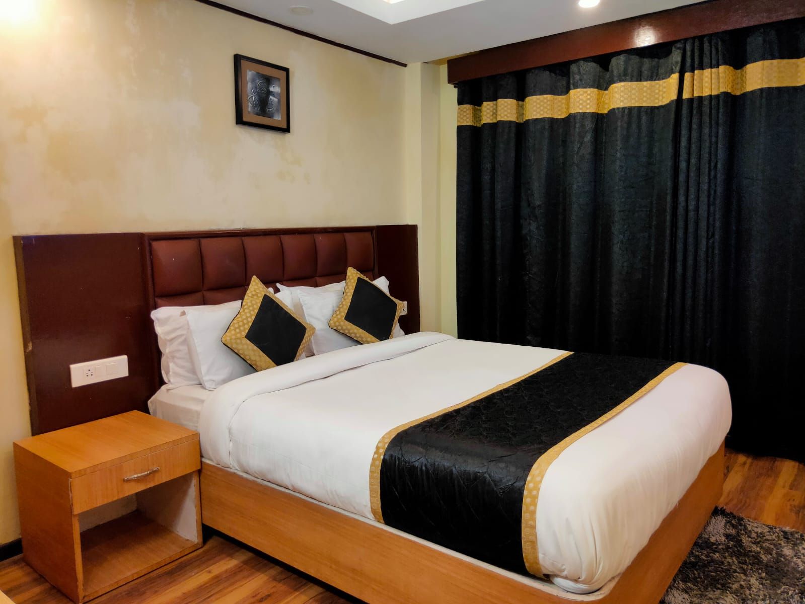 Tripoo Potala Palace Super Deluxe Room. 27