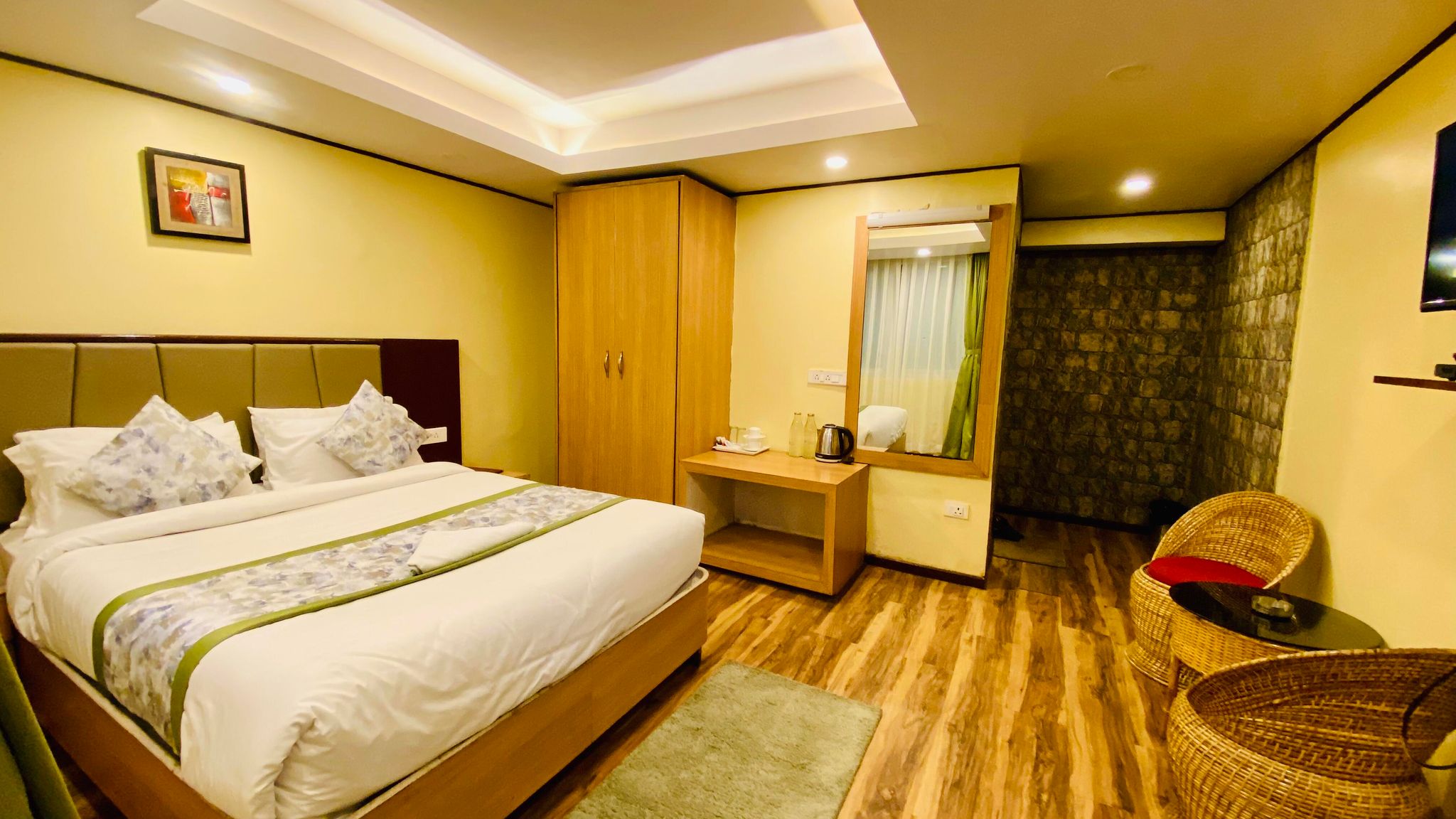 Tripoo Potala Palace Super Deluxe Room. 13