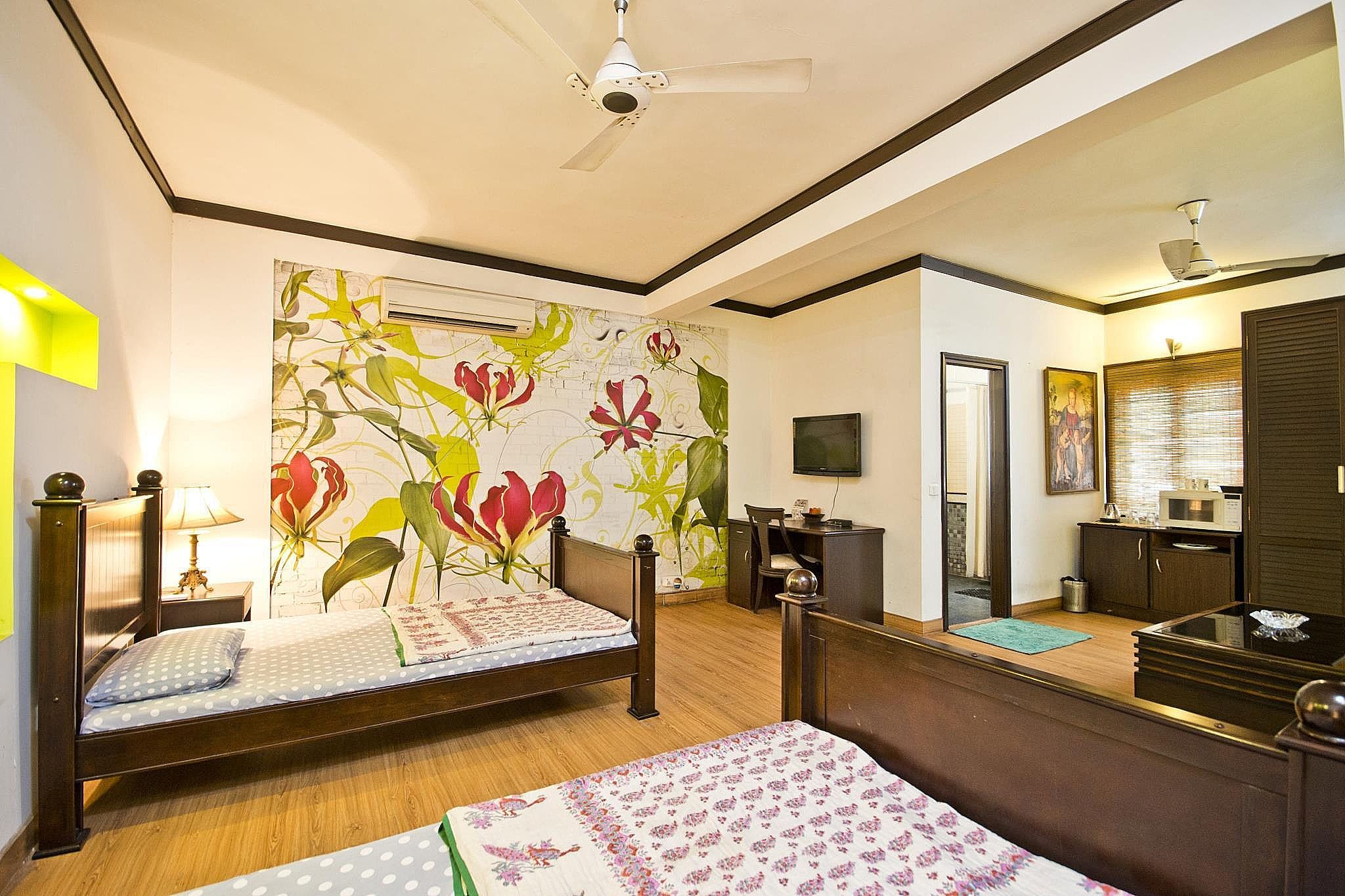 Studio Apartment with Breakfast