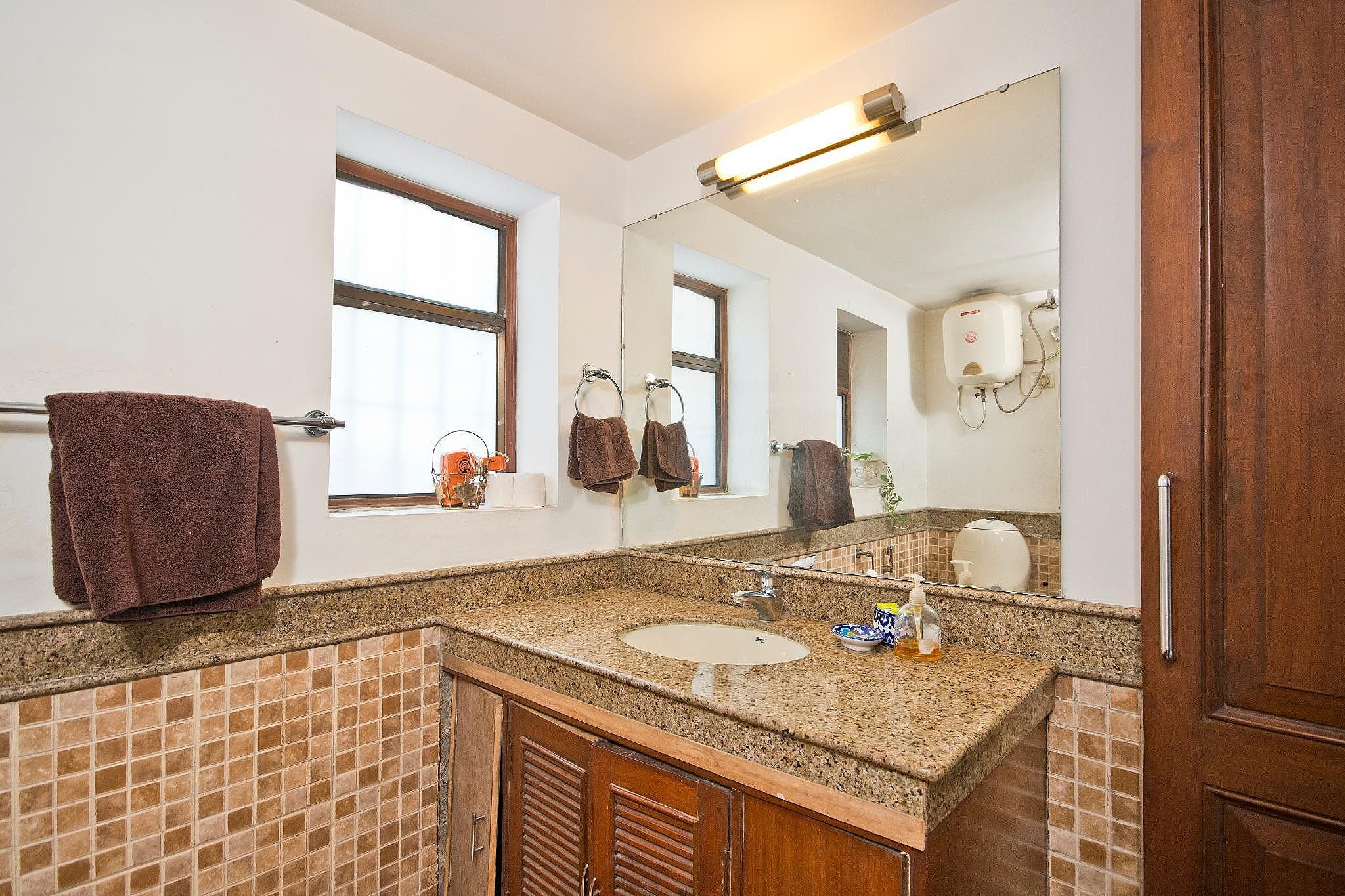 Studio Apartment with Breakfast