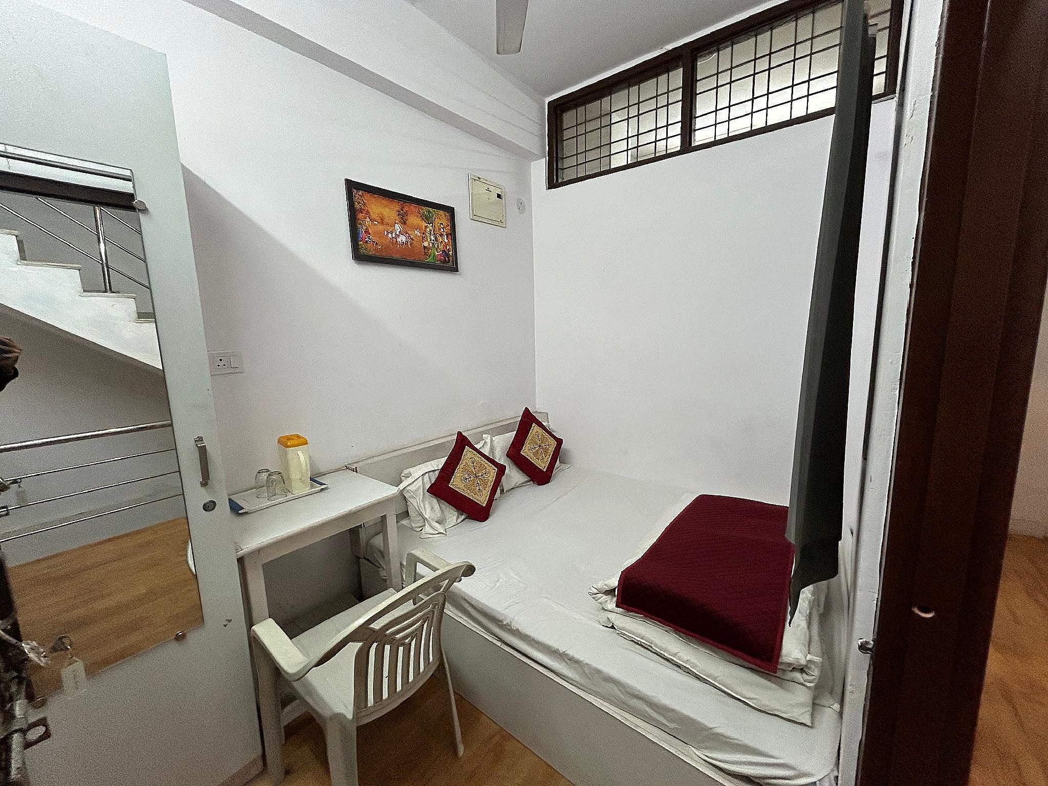 Double - Shared Bathroom