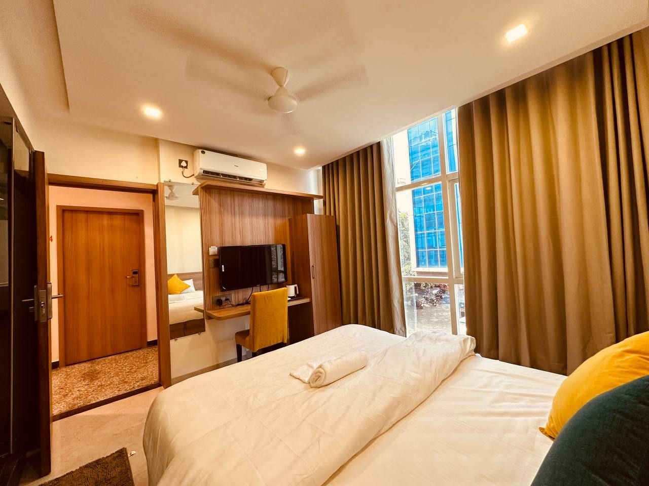 Hotel New Centro Deluxe AC Room 2