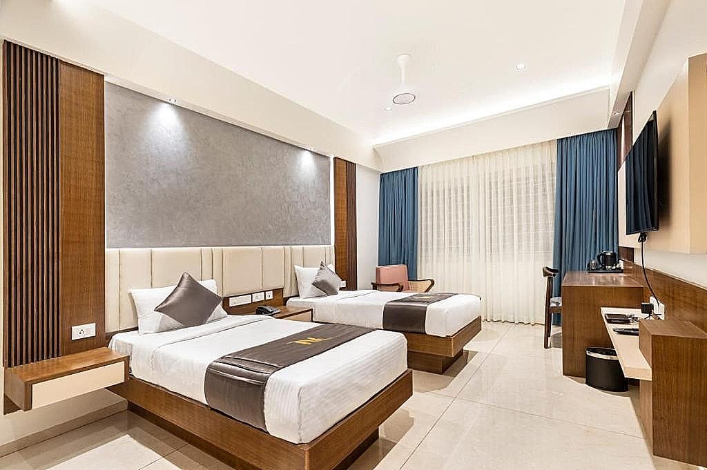 Twin Bed Room
