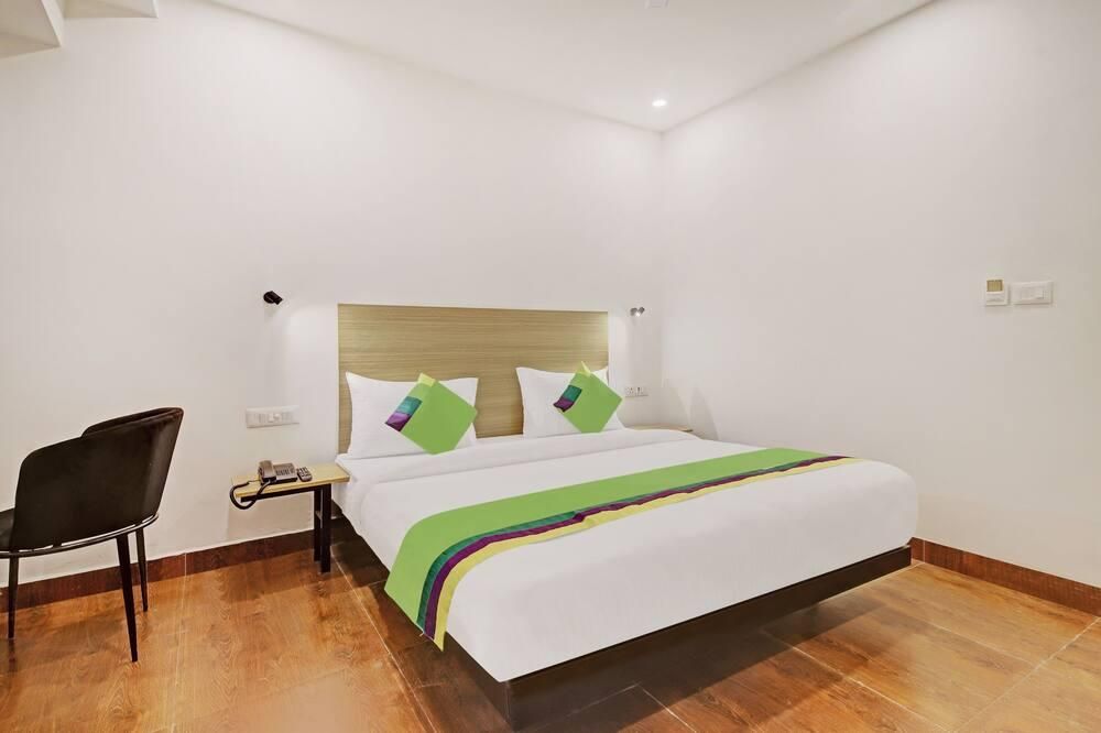 The Red York  Standard Room 2