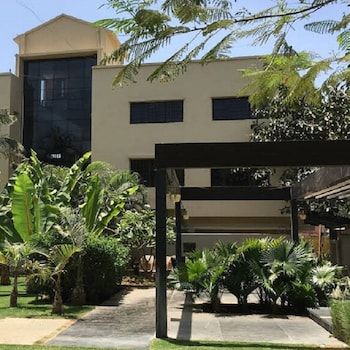 Liva Rooms