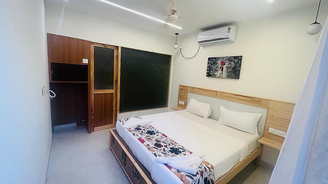 ADRISTA DIVINE COTTAGES ARAMBOL GOA Royal Superior Room