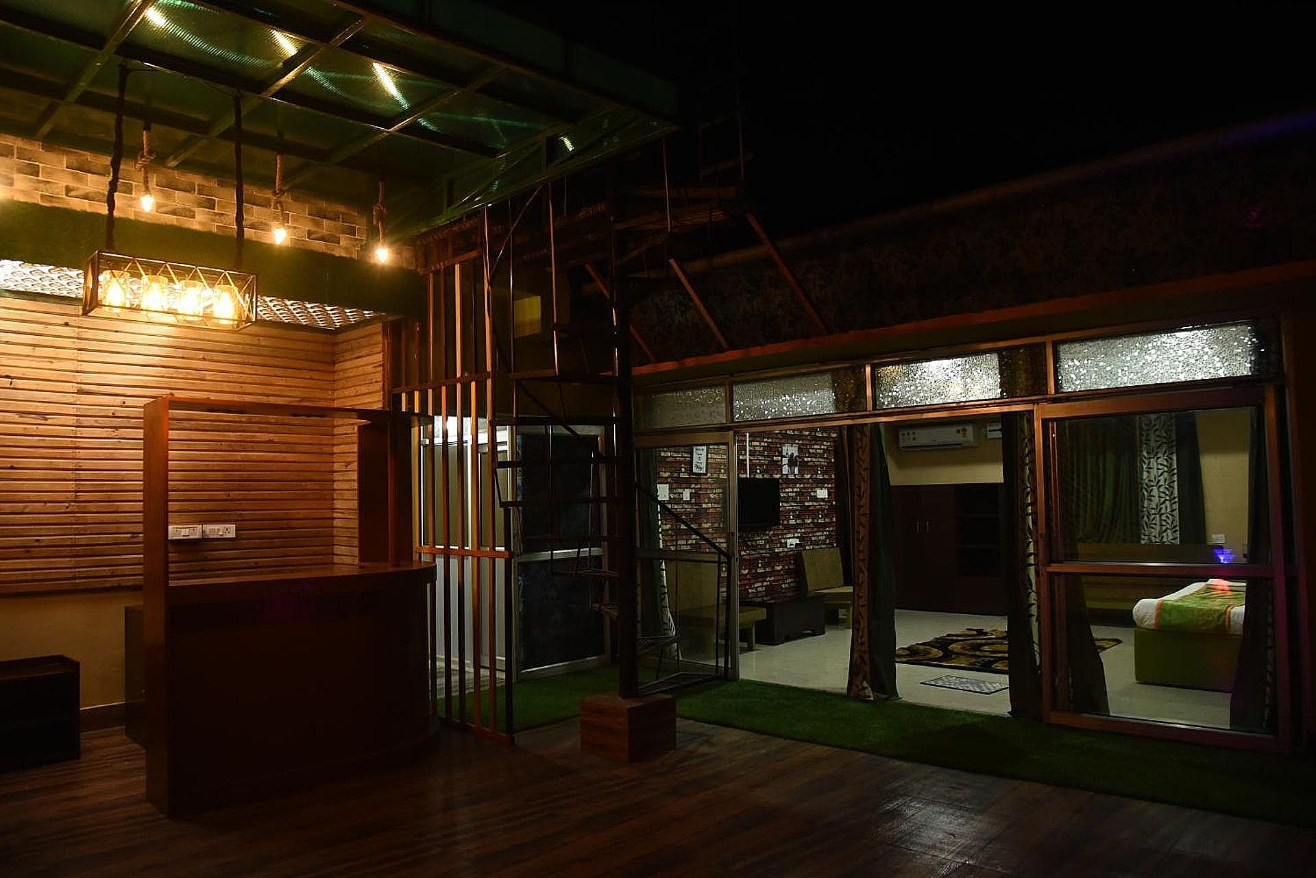 URBAN COTTAGE