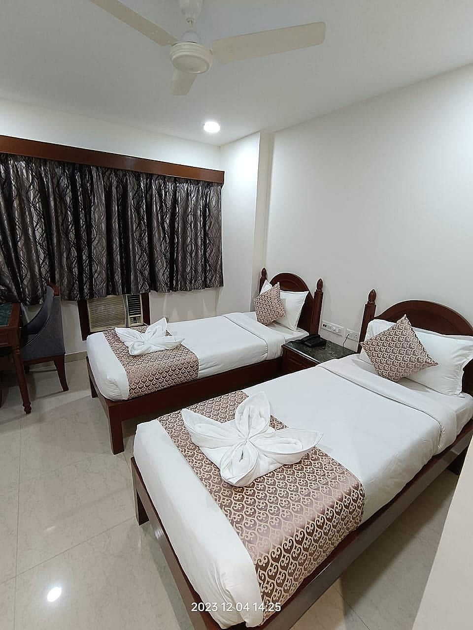 Deluxe Twin Room