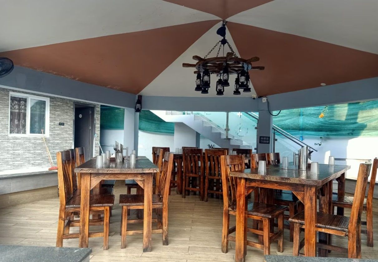 Food & Dining