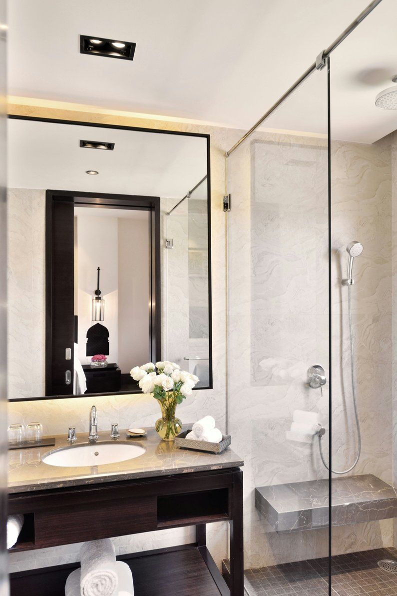 Twin/Twin Fort View Room - Bathroom