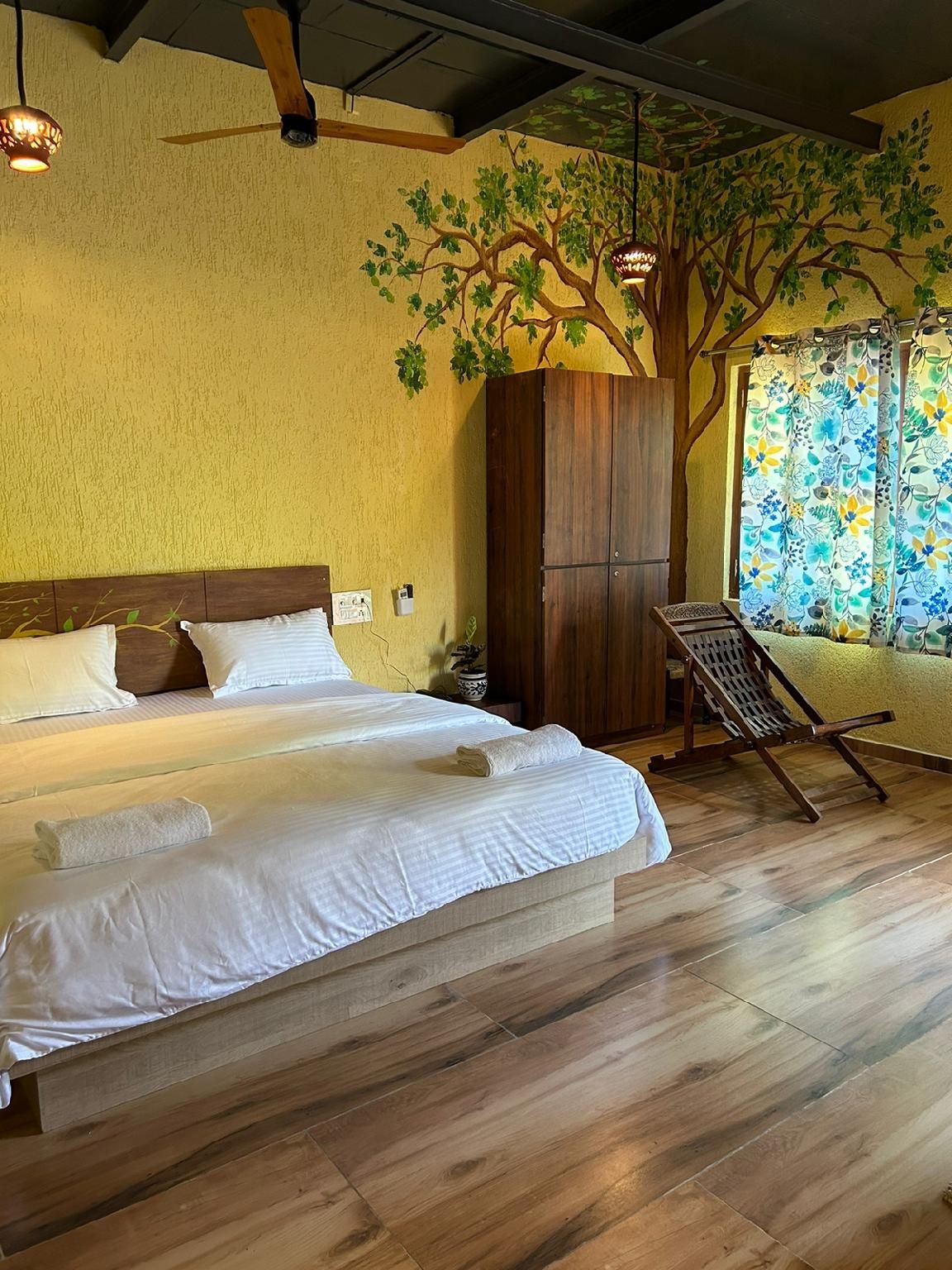 Deluxe Room with 1 King Bed