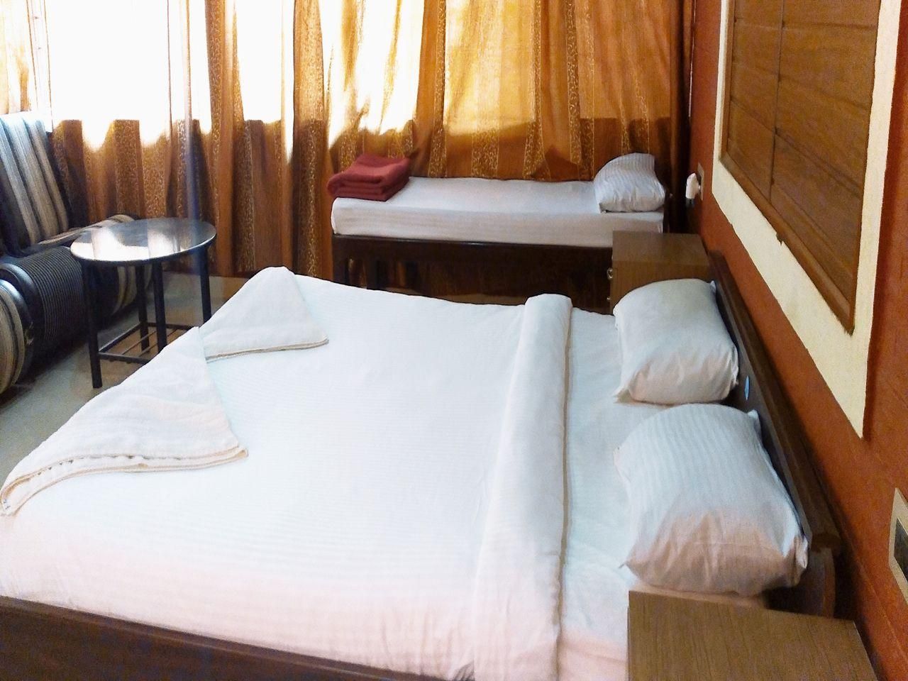 STAYMAKER CS County Resort Double Room Non AC