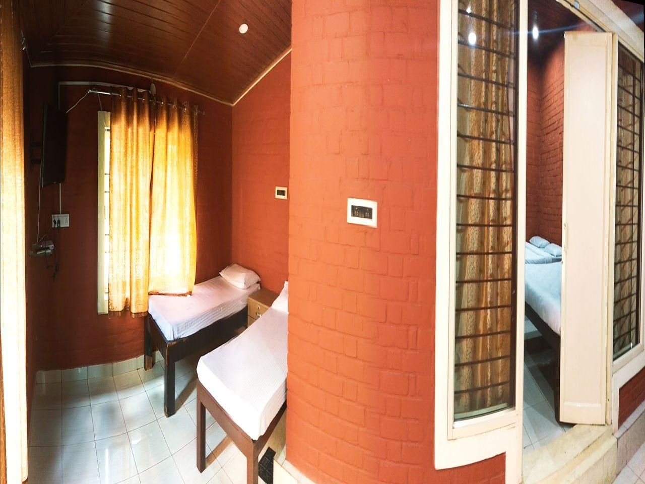 STAYMAKER CS County Resort Double Room Non AC 3