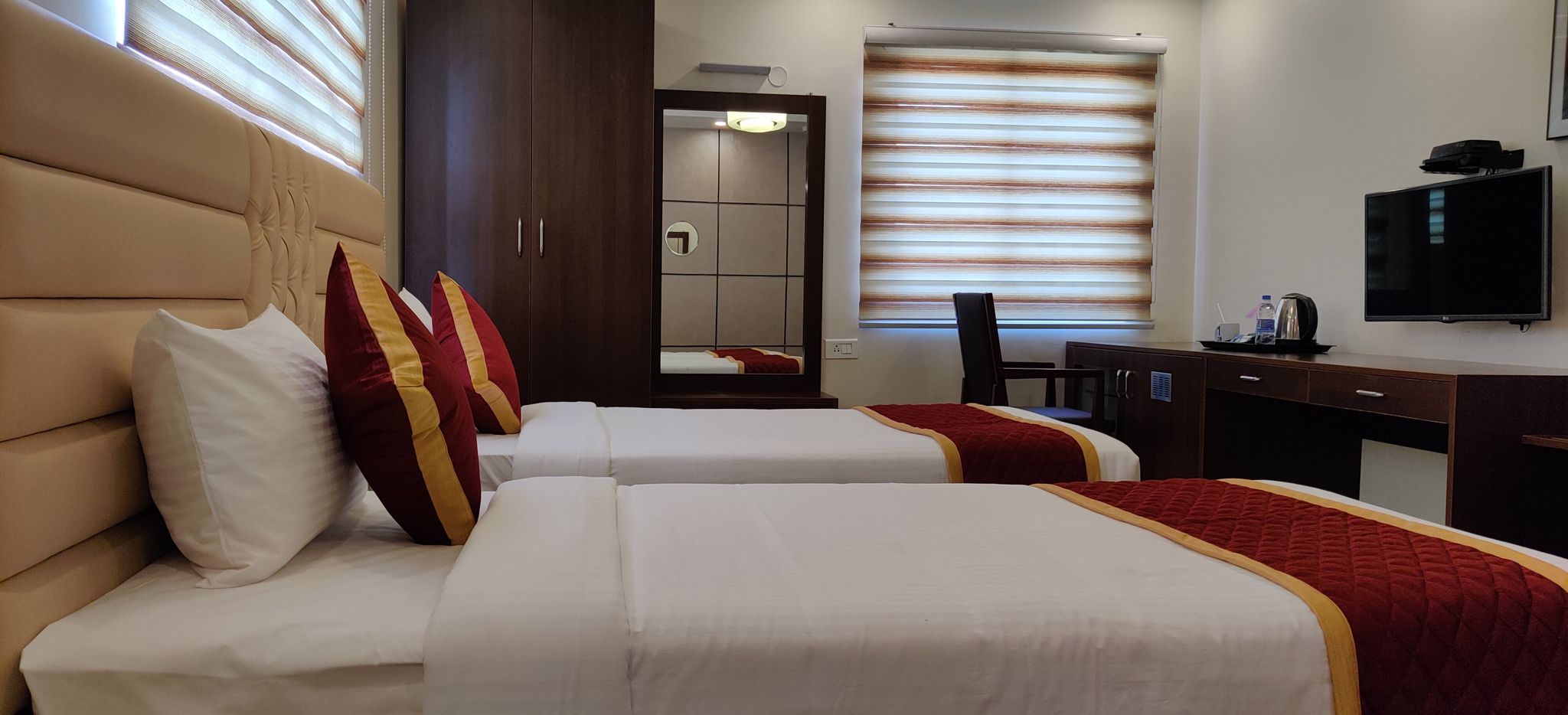 Icon Regency Standard Twin Room 4