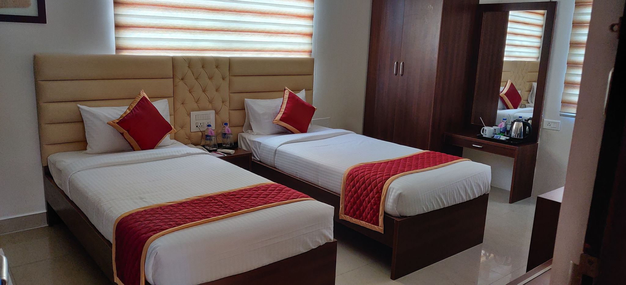 Icon Regency Standard Twin Room 5