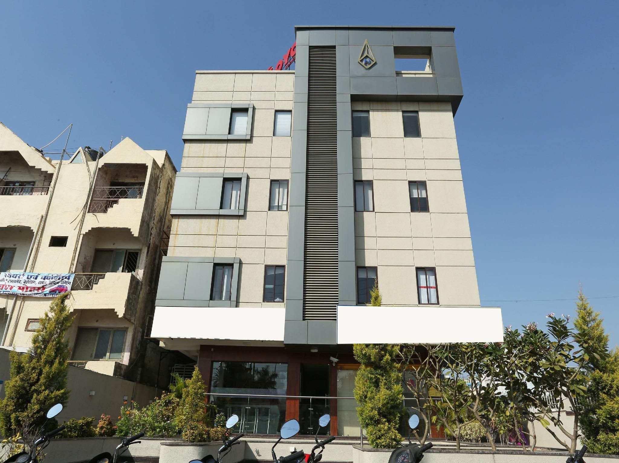 Capital O 3774 Hotel Naman Palace