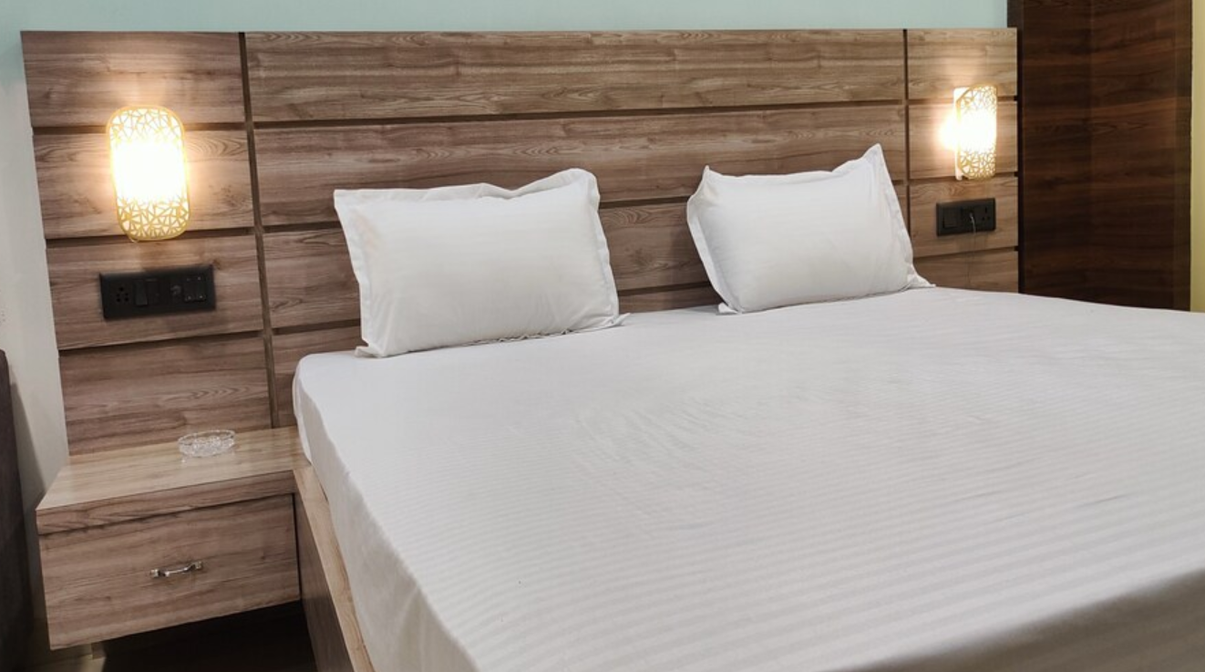 Hotel Bhagwan Rameshwaram Deluxe Double Ac 3