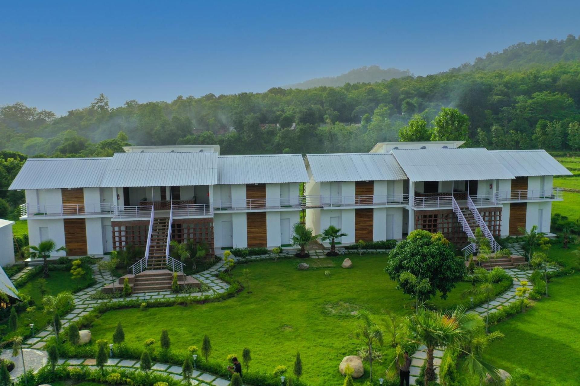 juSTa Lazy Haven, Corbett