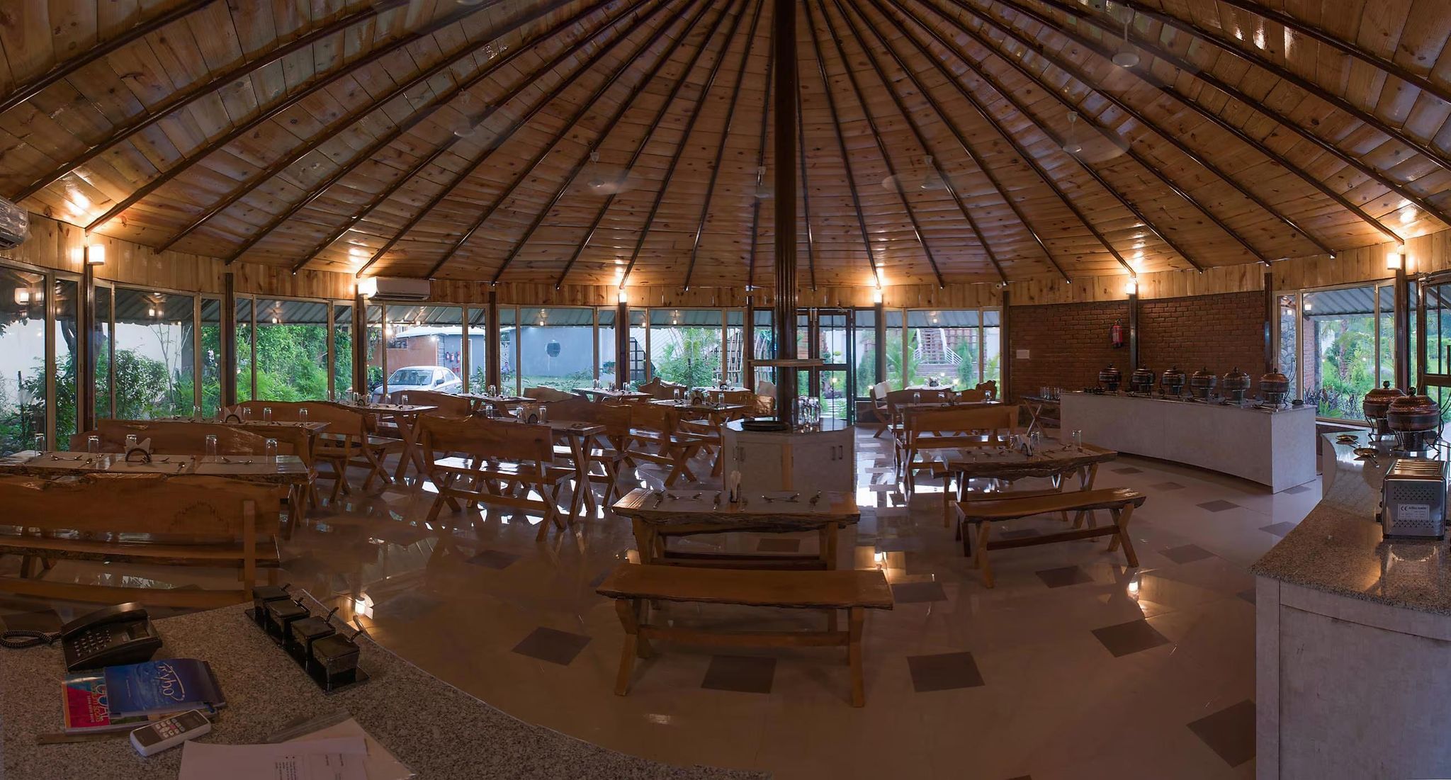 Food & Dining