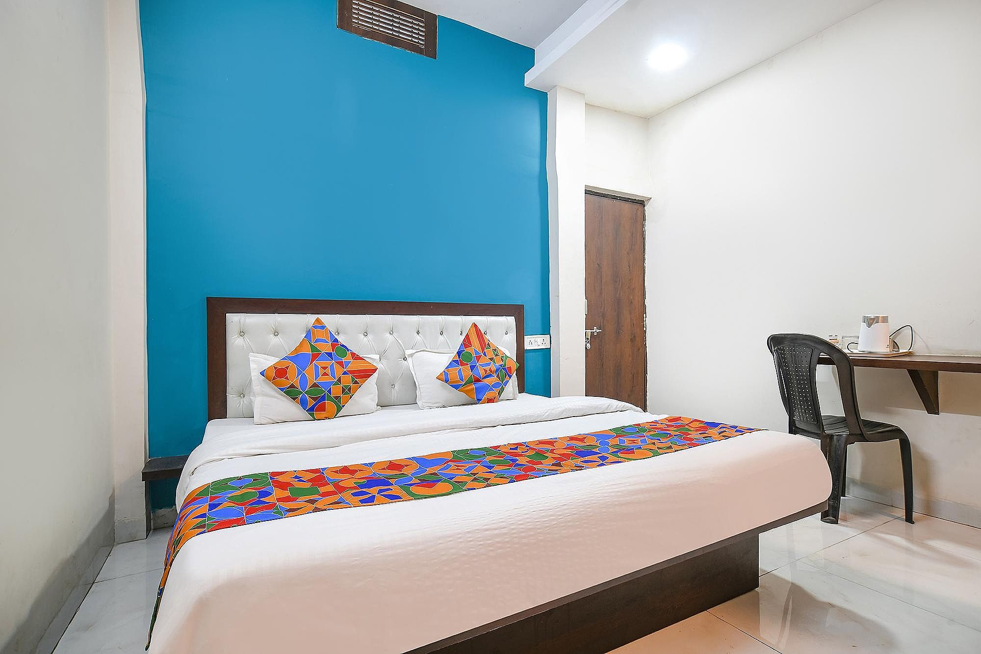 Via Dreamway Deluxe Room 3