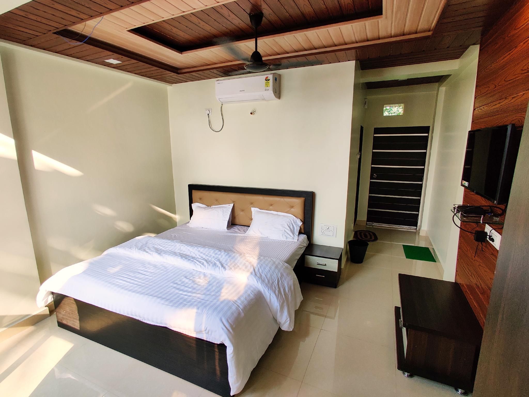 Super Deluxe Air Conditioining Room