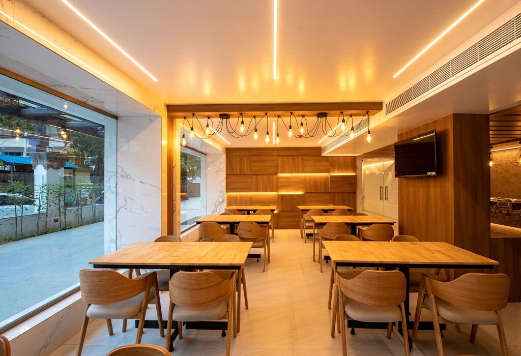 Food & Dining