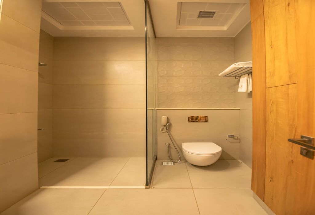 RATHNA RESIDENCY - Near US CONSULATE Standard Room 10