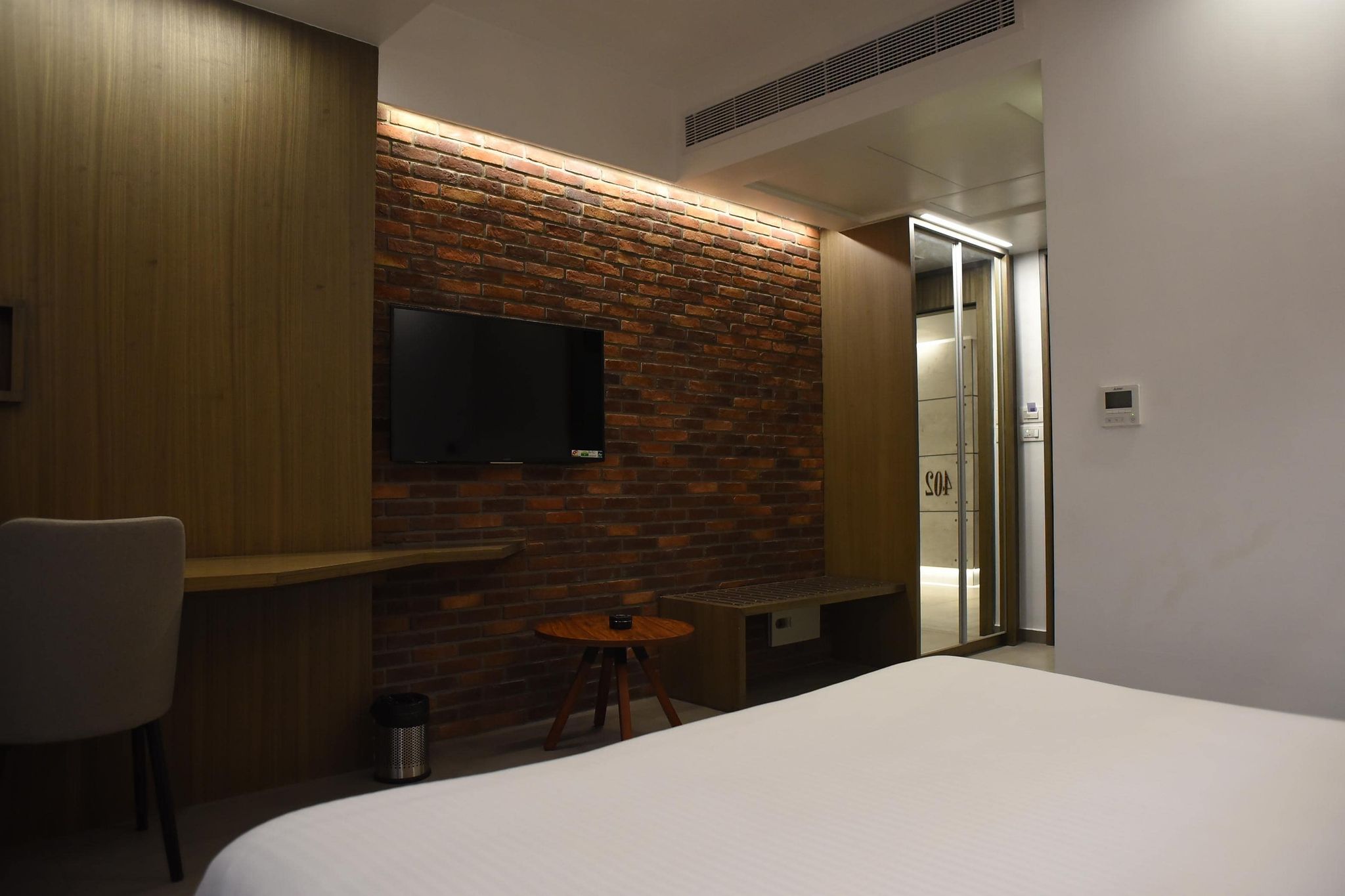 RATHNA RESIDENCY - Near US CONSULATE Standard Room 11