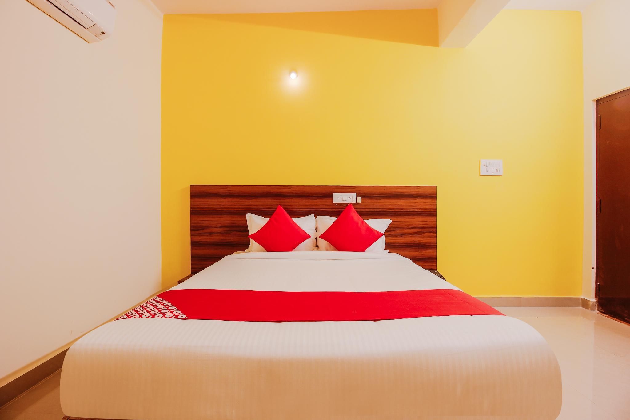 Deluxe Double or Twin