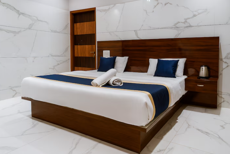 Rooftop King Bed Room