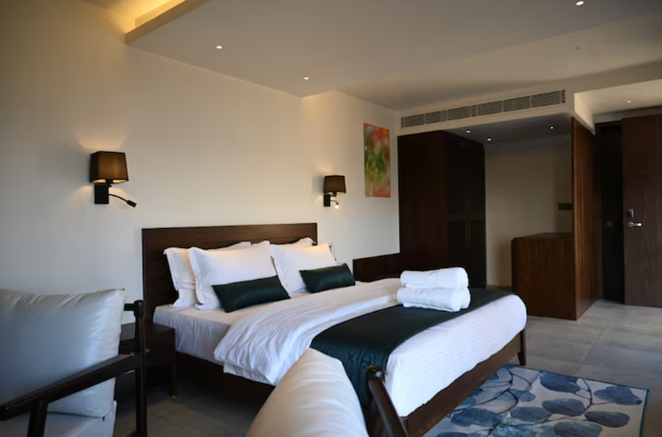 Royal Suite with Private Pool with Balcony