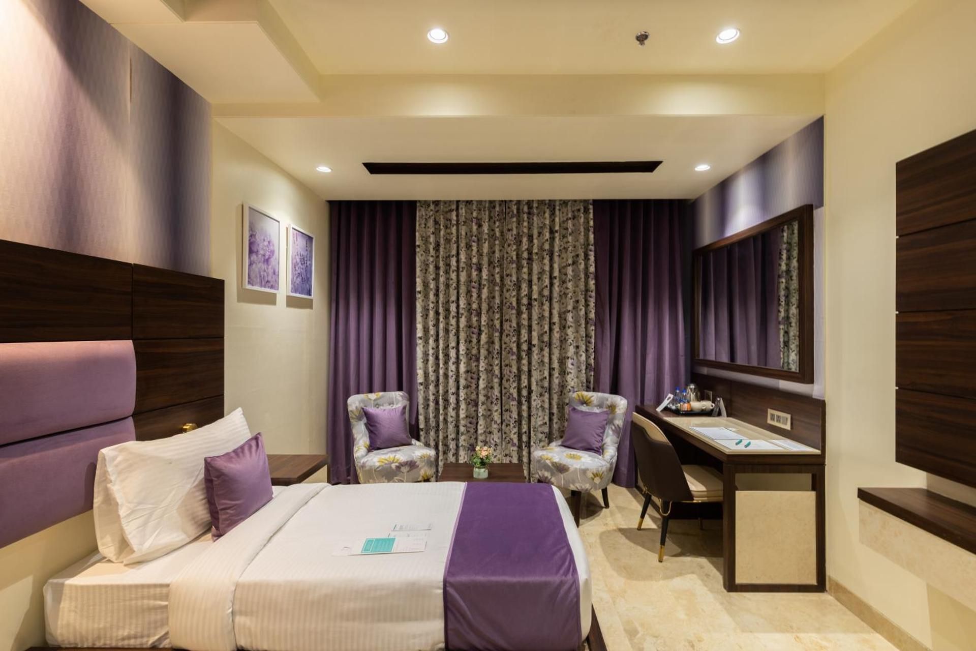 Deluxe Suite