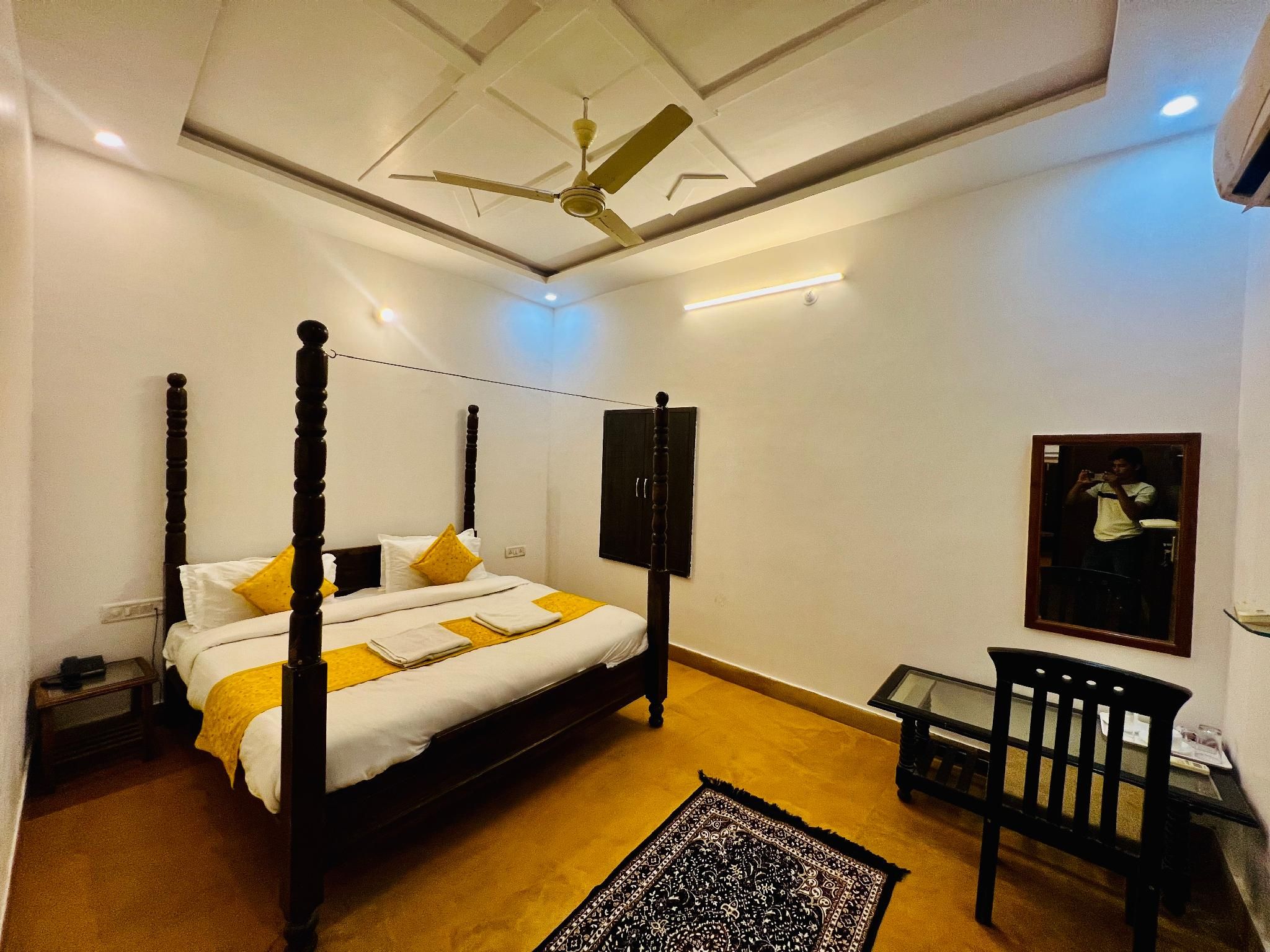 Dormitory Room - Female Only