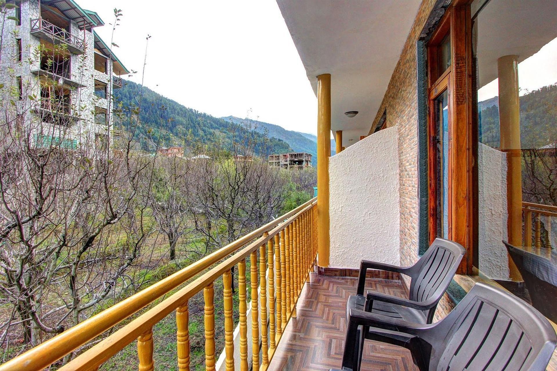 The Mountain Face (Snow City Hotels)  Standard Room without balcony 8