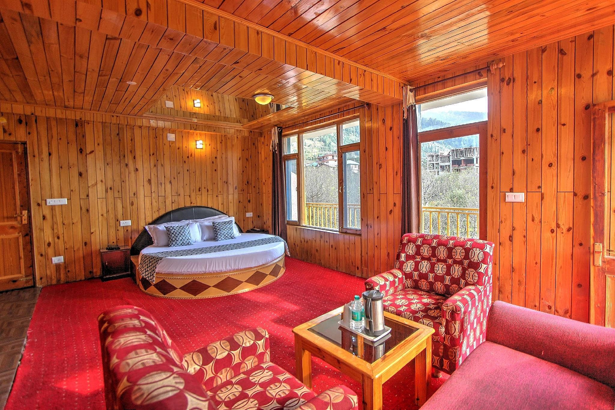 Honeymoon Suite Room