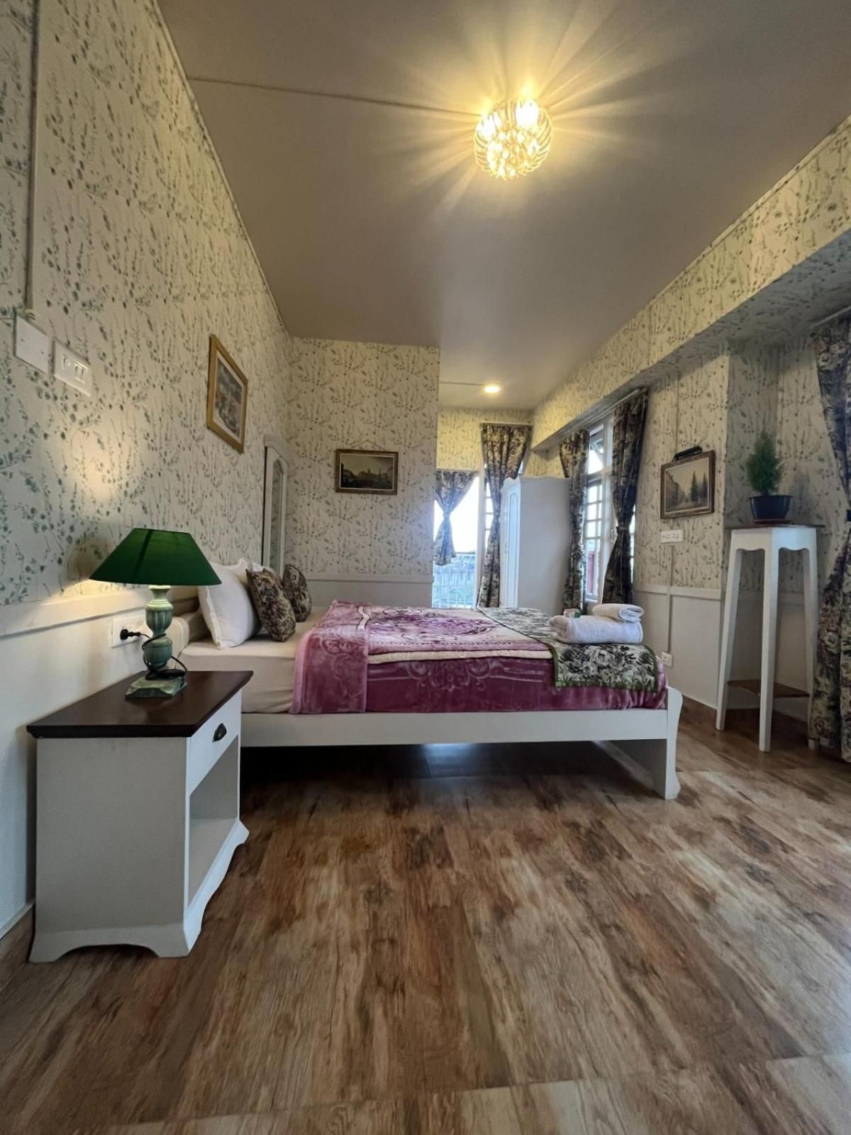 Superior Queen Room