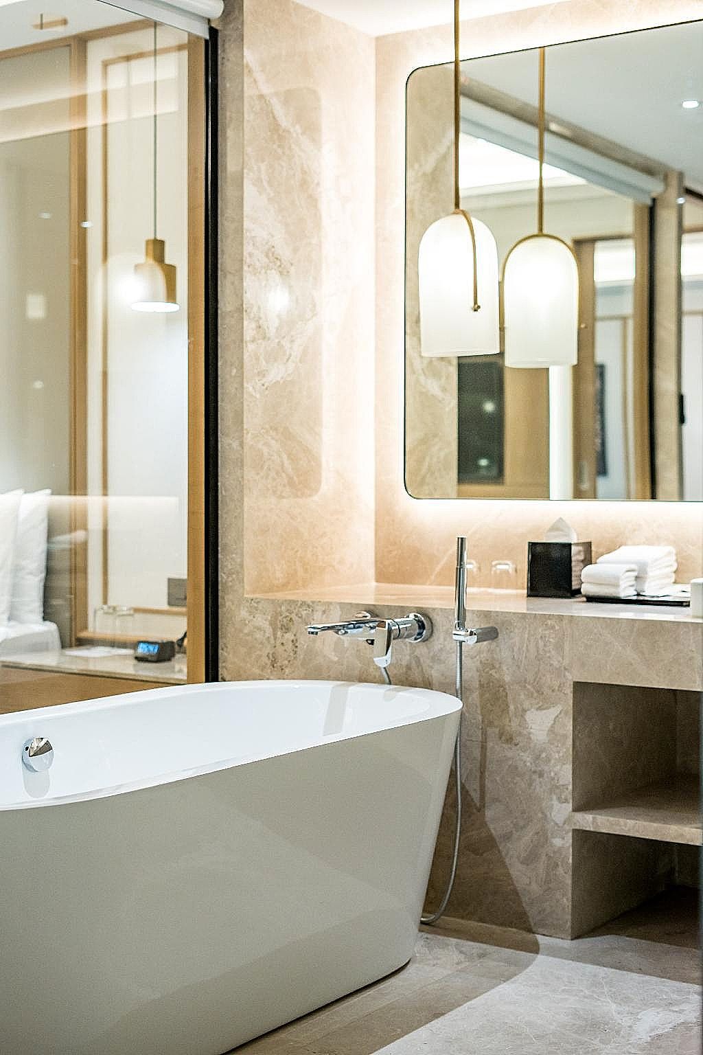 1 Bedroom Suite Dining Area and Balcony