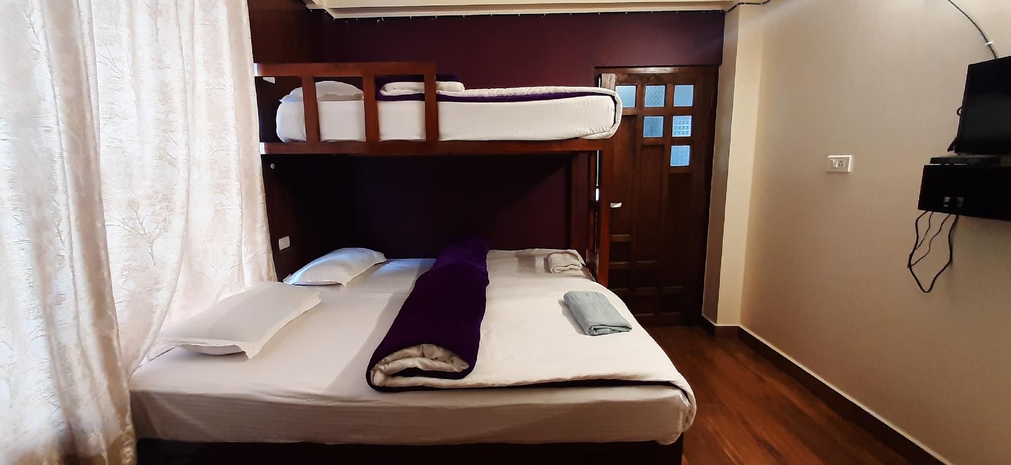 Triple Deluxe Room