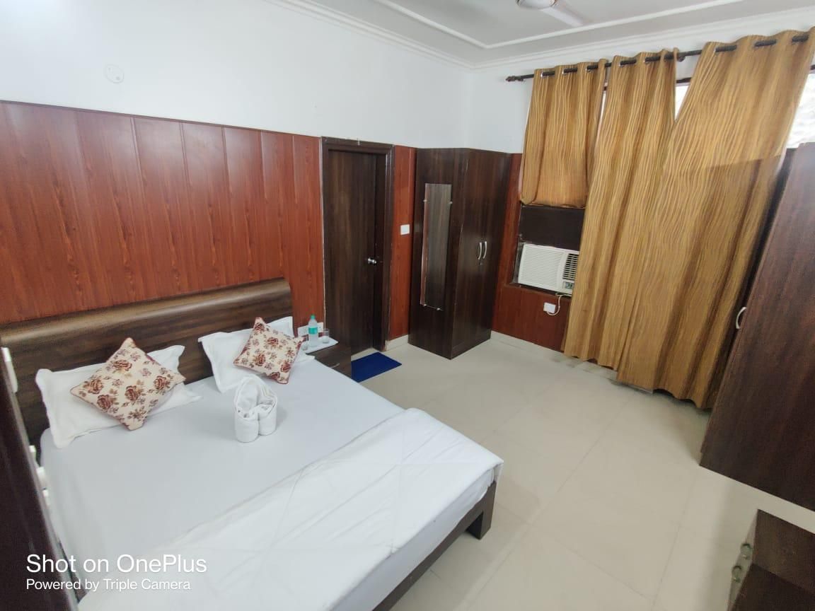 Yeti Inn Hotel